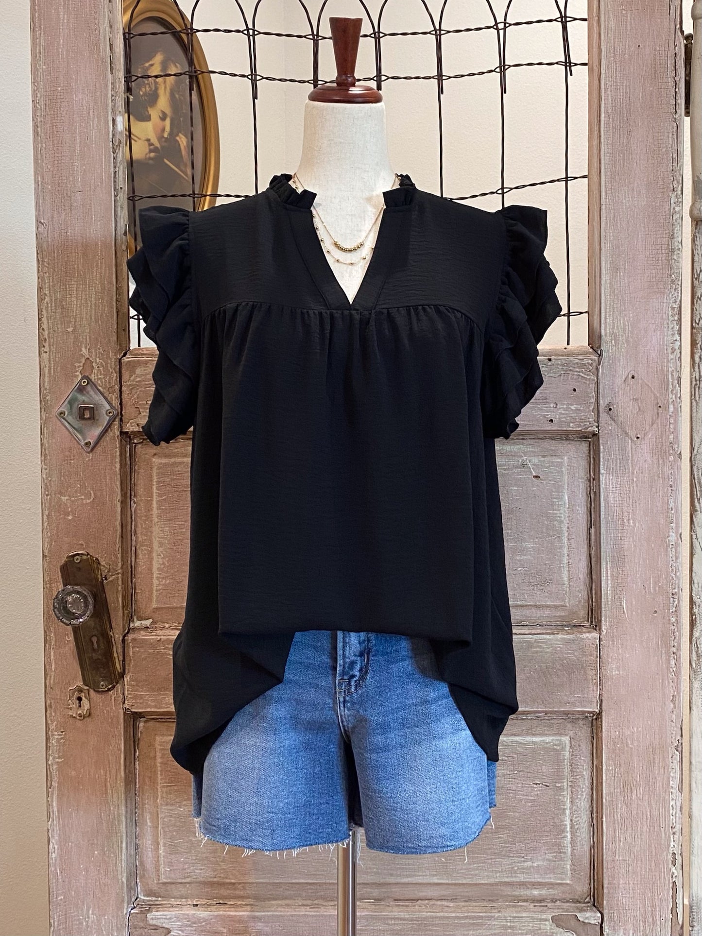 Airflow Ruffle Sleeve Top