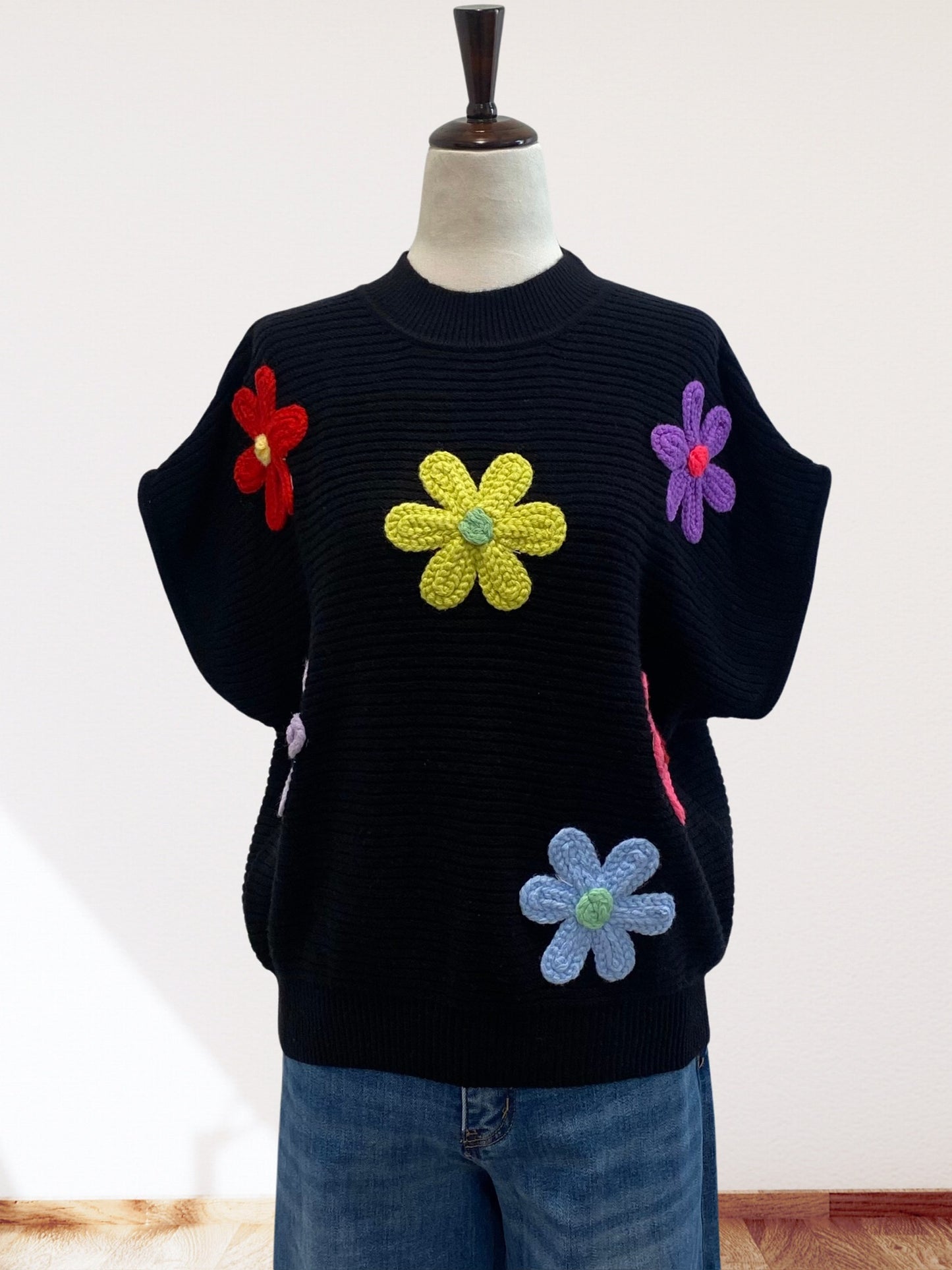 Flower Pattern Short Sleeve Sweater Top