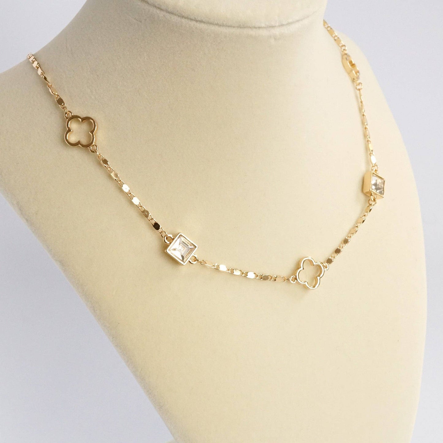 Clover Station Dainty Necklace