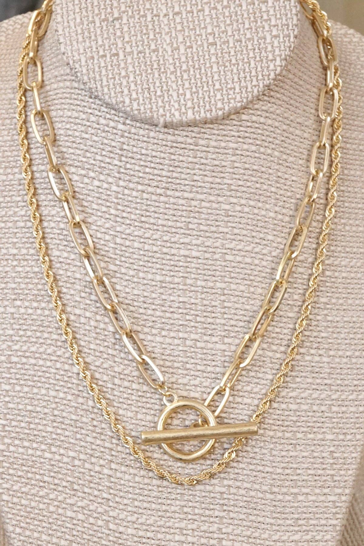 Front Toggle Layered Necklace