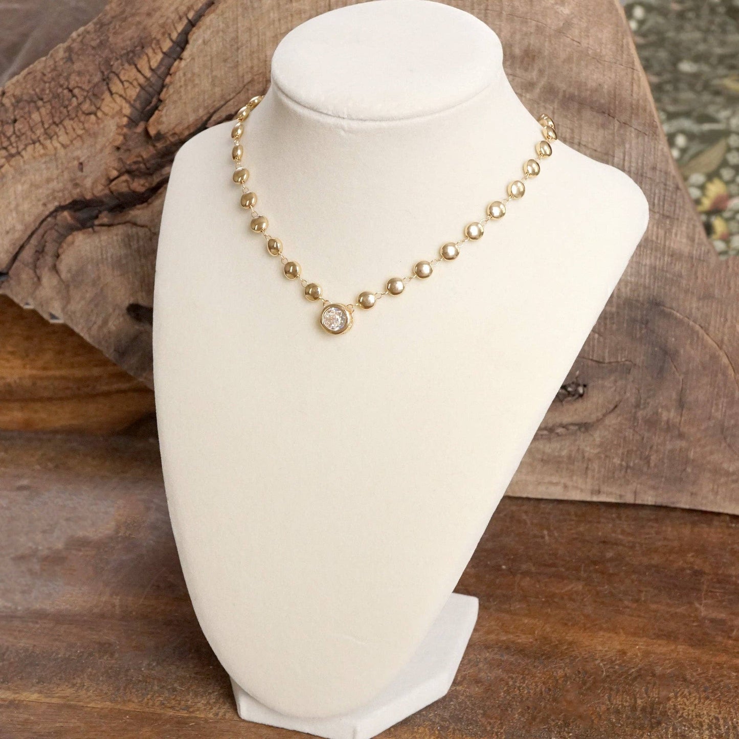 Bezel Pendant Dot Chain Necklace