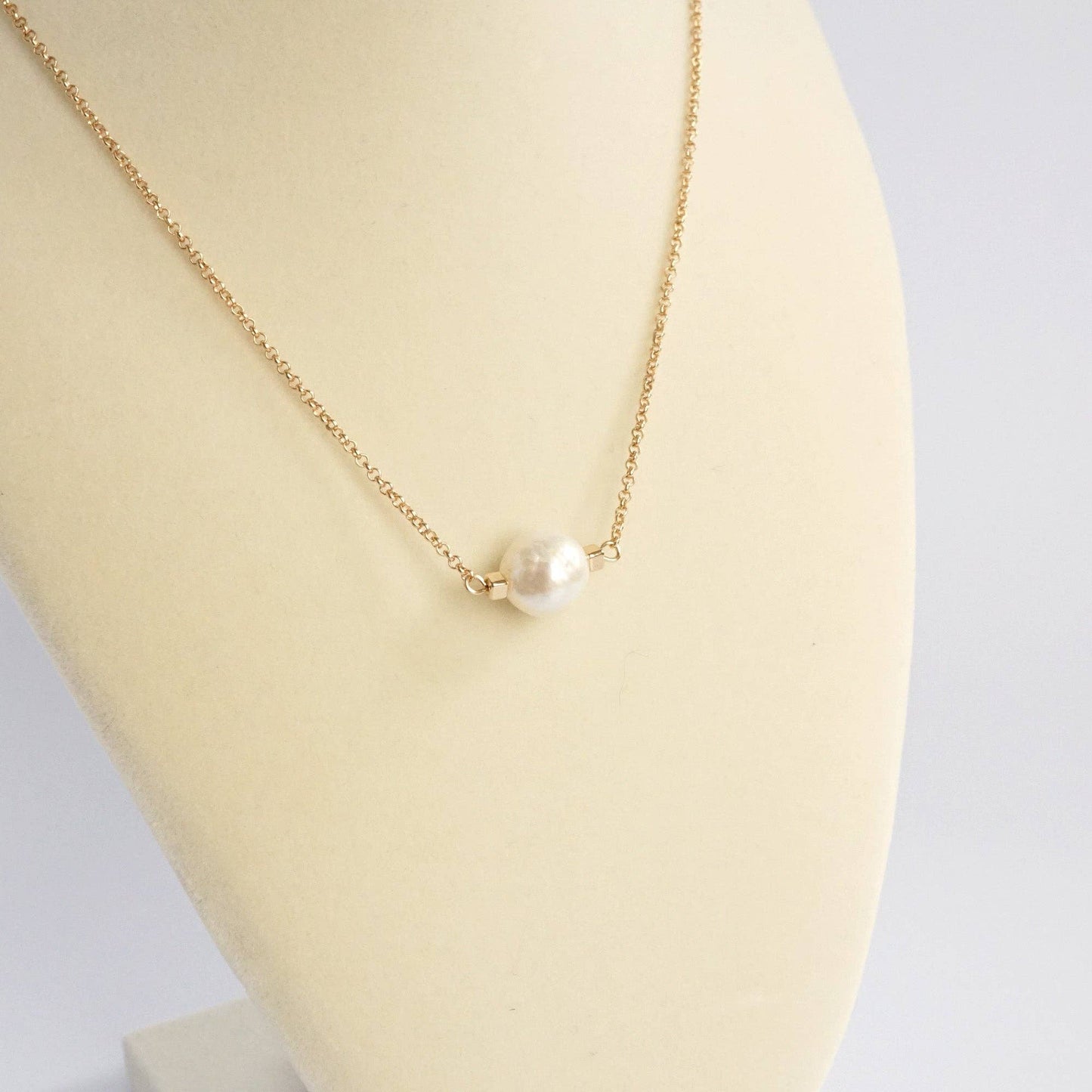 Dainty Pearl Necklace